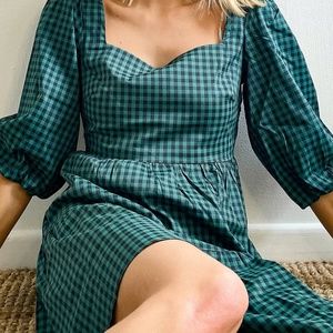 Green and black checkered dress with open tie back Size US10